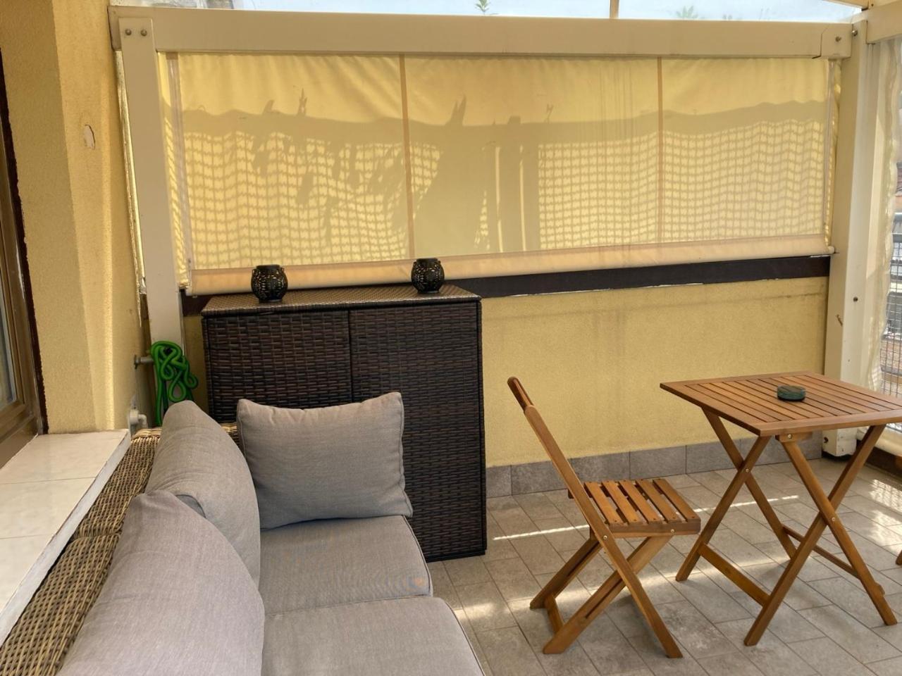 Monolocale Con Ampio Terrazzo Mailand