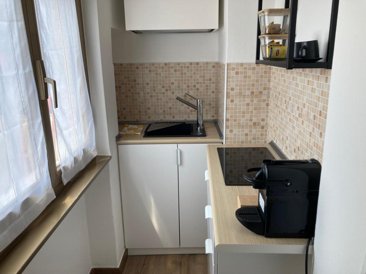 Monolocale Con Ampio Terrazzo Mailand