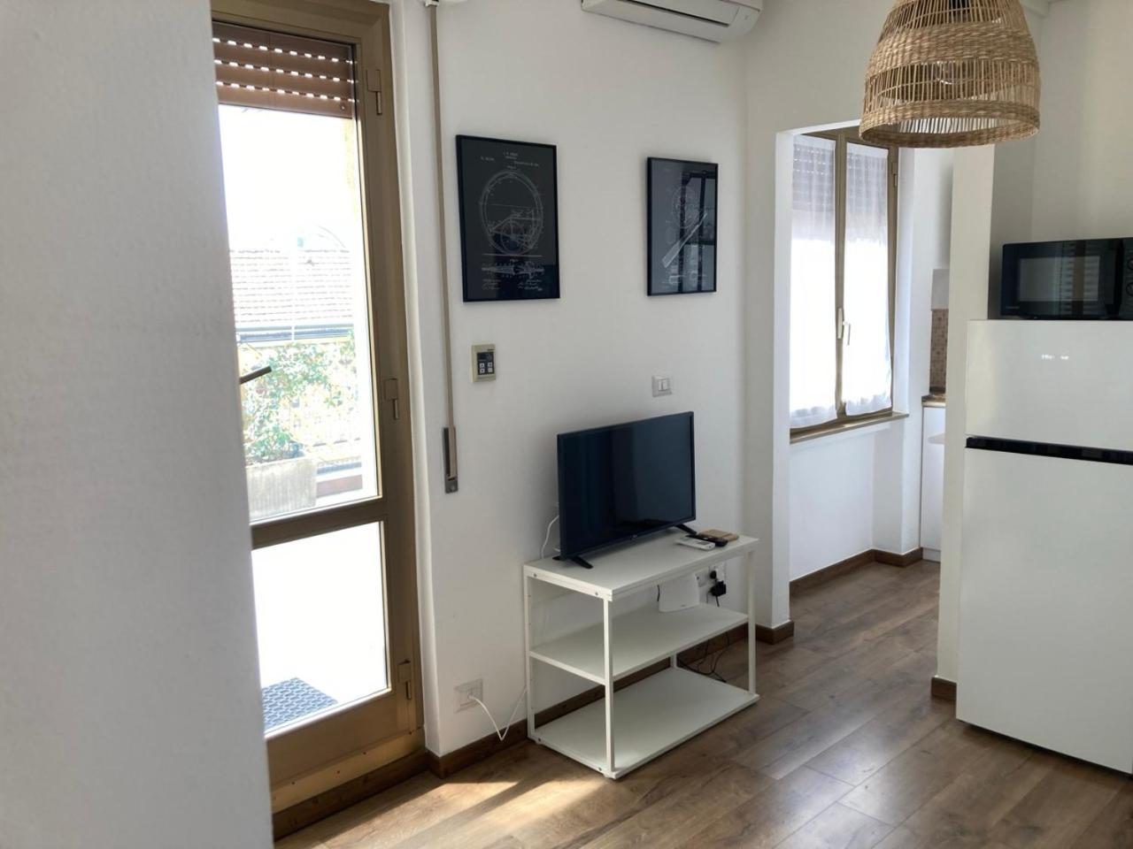 Monolocale Con Ampio Terrazzo * Mailand