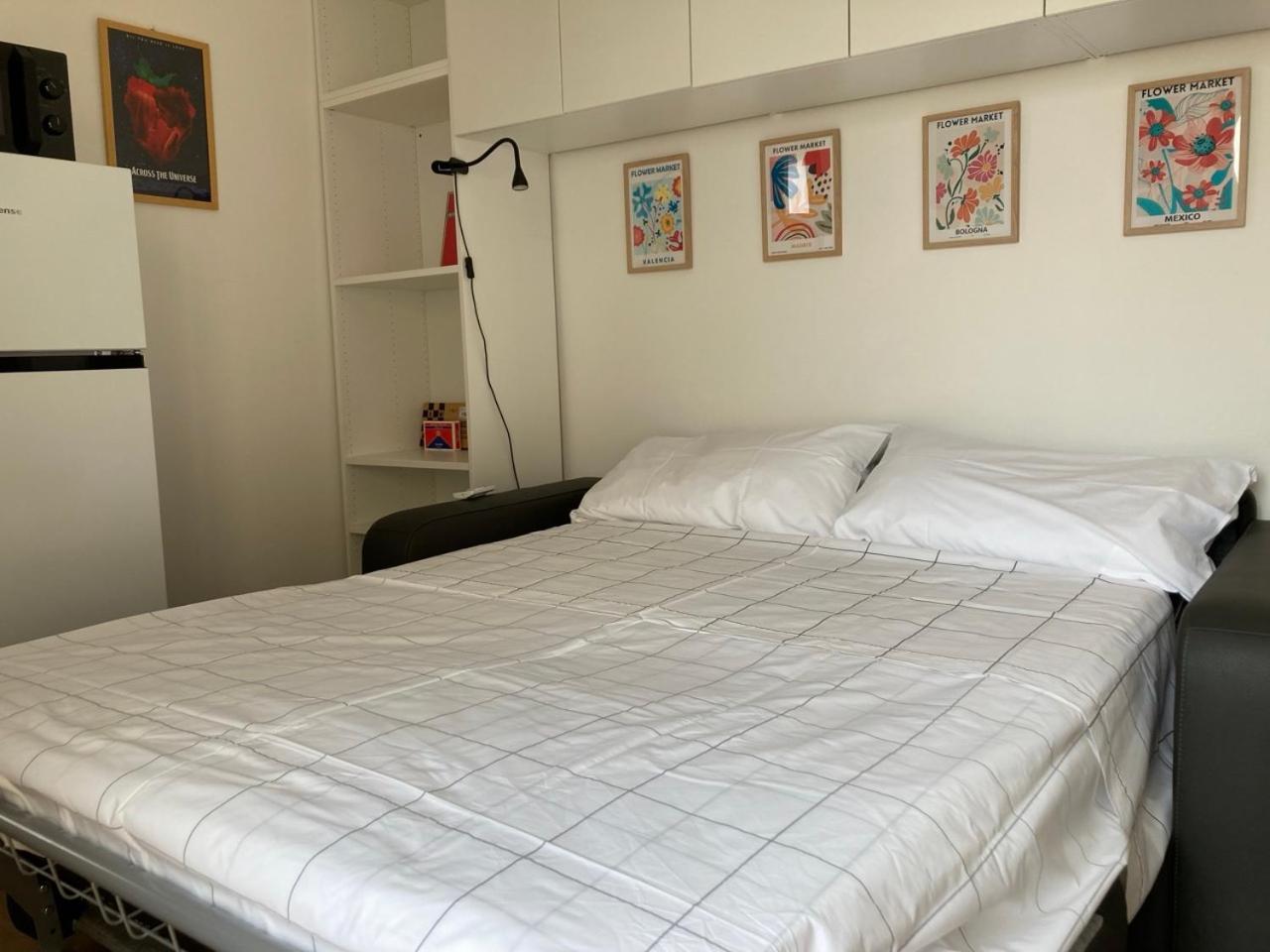 Monolocale Con Ampio Terrazzo Apartment Mailand