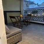 Monolocale Con Ampio Terrazzo